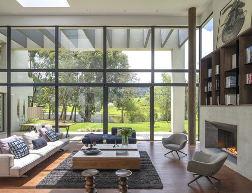 Una casa en la Calera con una cocina diseñada para encuentros familiares